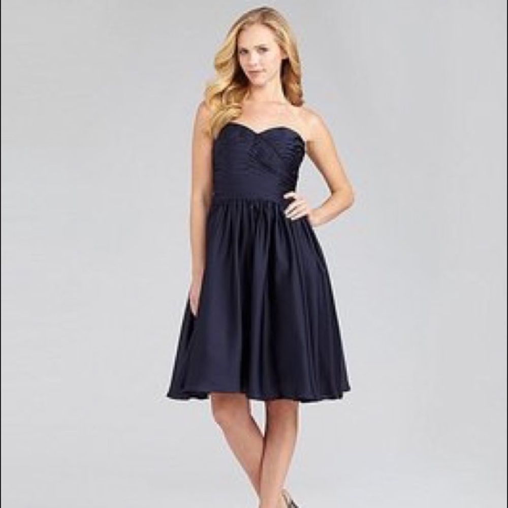 Amazing strapless gown